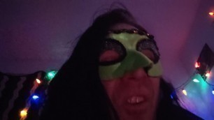 Green Mask Hump
