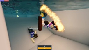 ROBLOX DANCE PARTY IN DA POOL!!!