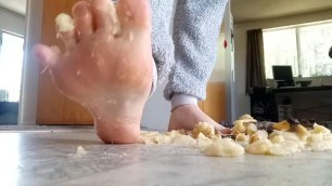 Onlyfans Nibbles NZ Fruit Ninja Banana Foot Worship and Stomping Findom