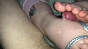 Perfect Meaty Pink Toes Give Flawless Oily Flip Flop Footjob