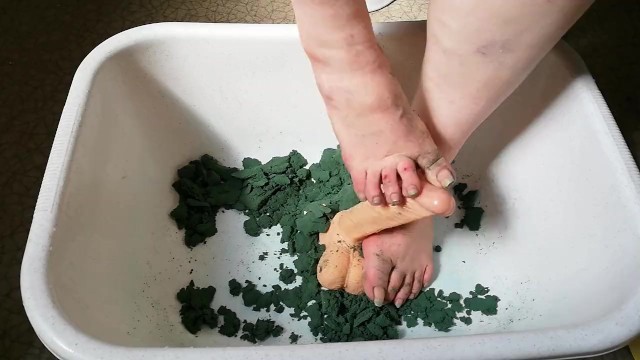 Fun with Green Foam and Dildo